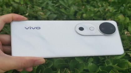 vivo S19體驗：輕薄長續(xù)航，隨手拍出美